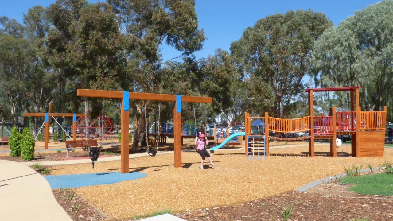 Loddon River Motel Kerang Kültér fotó