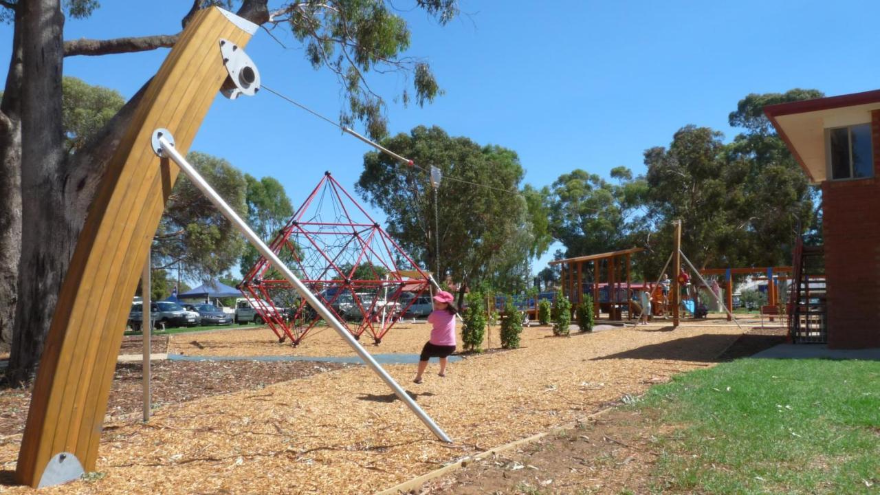 Loddon River Motel Kerang Kültér fotó